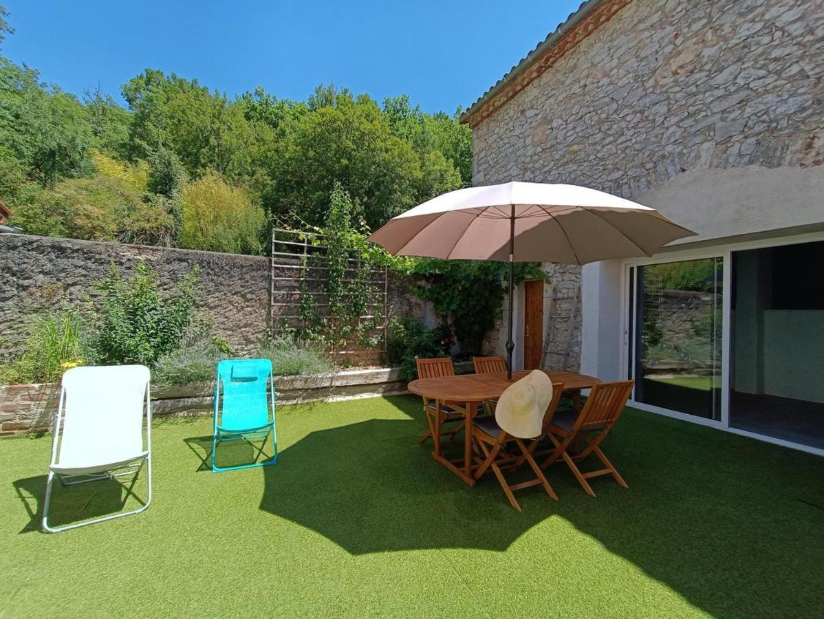 Maison Sur Le Lot Saint-Vincent-Rive-dʼOlt エクステリア 写真