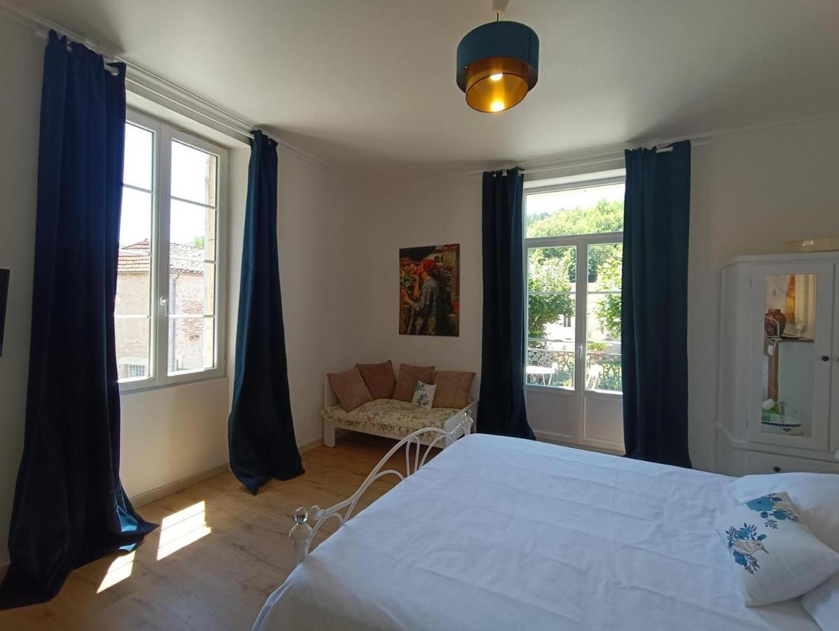 Maison Sur Le Lot Saint-Vincent-Rive-dʼOlt エクステリア 写真