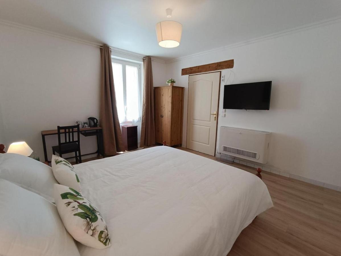 Maison Sur Le Lot Saint-Vincent-Rive-dʼOlt エクステリア 写真
